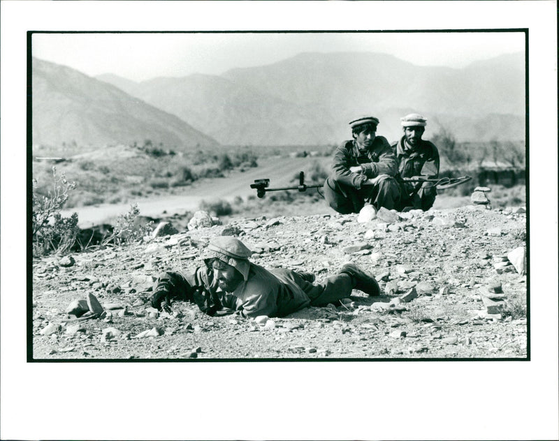 Afghanistan mujahadeen demining near khost town. - Vintage Photograph