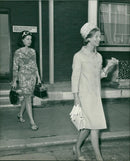 Duchess of Kent and Princess Elizabeth. - Vintage Photograph