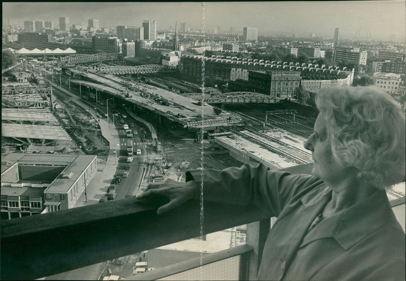 Western avenue at white city - Vintage Photograph