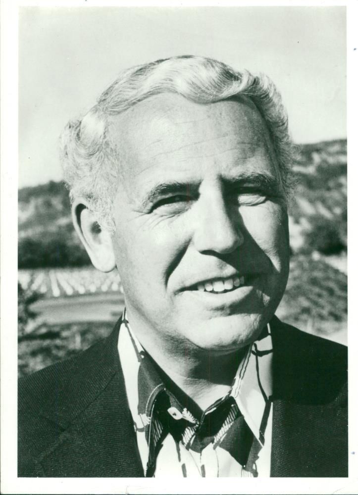 Arthur Hailey. - Vintage Photograph