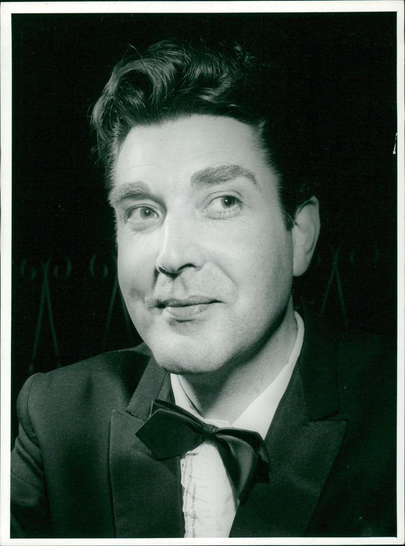 David Hughes Opera singer - Vintage Photograph