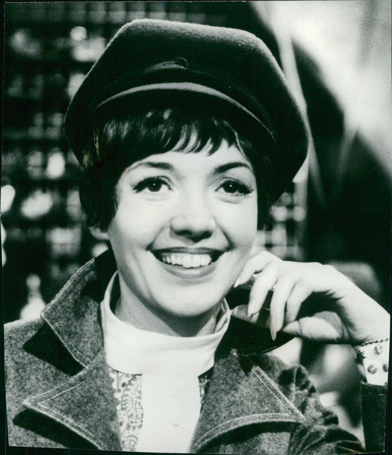 Jane Fyffe Musical artist. - Vintage Photograph