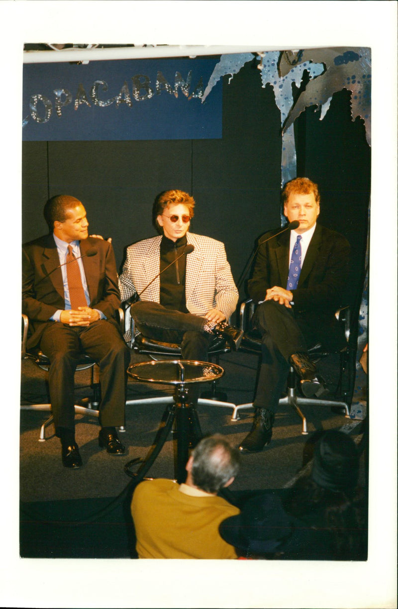 Barry manilow - Vintage Photograph