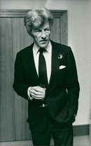 1975 YOUNG SONG WISH HAS MARRIAGE TRIAL COUSI PUBLISHED DUKE PRINCESS WIFE - Vintage Photograph