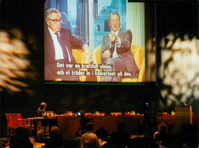 1993 GRAND HOTEL STOCKHOLM VOLVO SWEDEN GILLBERG ASELLPP DESK - Vintage Photograph