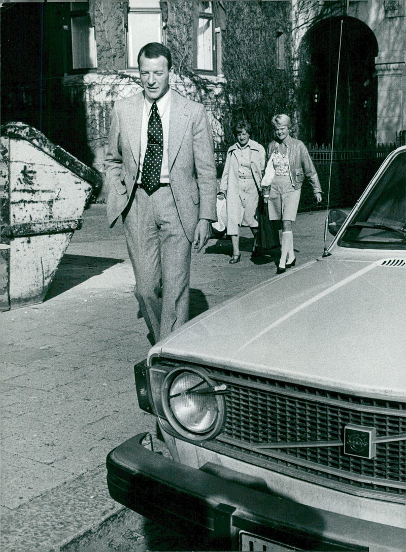 1978 GRAND HOTEL STOCKHOLM VOLVO HAARSTA - Vintage Photograph