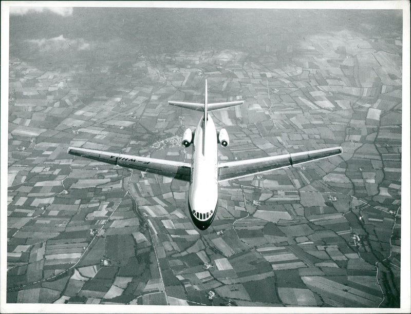 2 engine Sud-Aviation Caravelle from France - Vintage Photograph