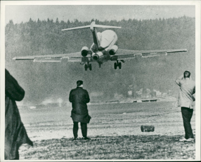 Boeing 727 - Vintage Photograph