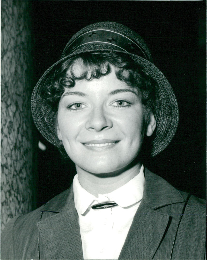 Actress Clare Higgins - Vintage Photograph