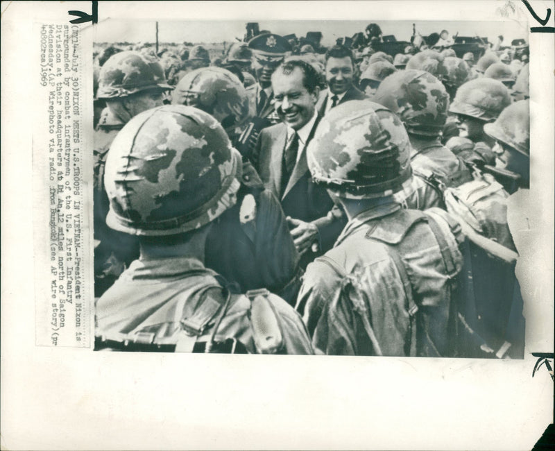 Richard Nixon - Vintage Photograph