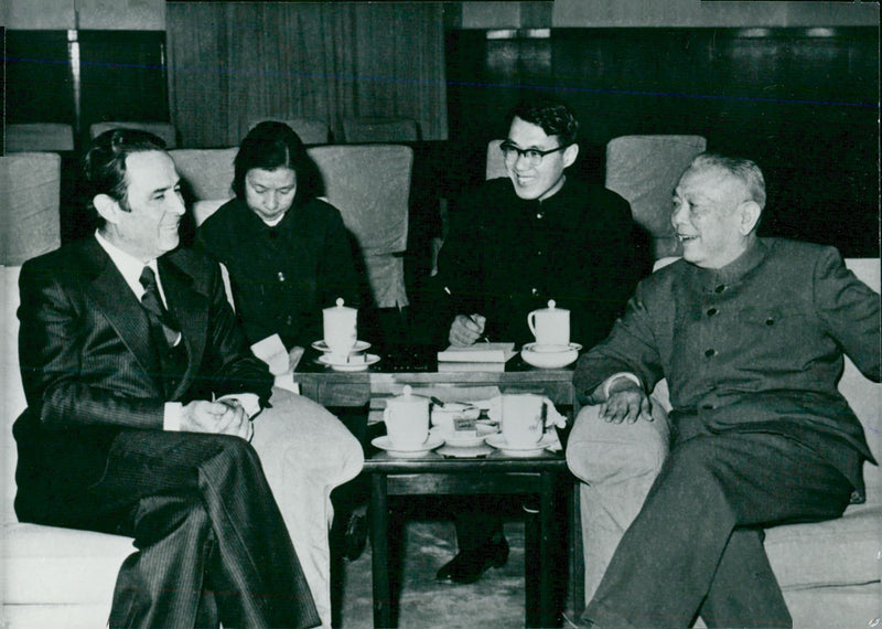 China's Prime Minister Li Hsien Nien together with Italy's politician Giuseppe Bartolome - Vintage Photograph