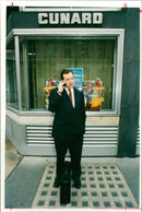 Queen Elizabeth 2 Ship/cunard - Vintage Photograph