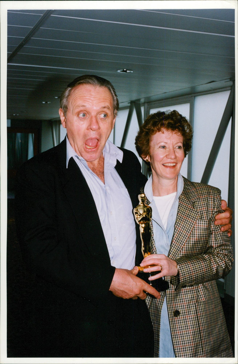 Actor Anthony Hopkins with wife Jennifer Lynton - Vintage Photograph