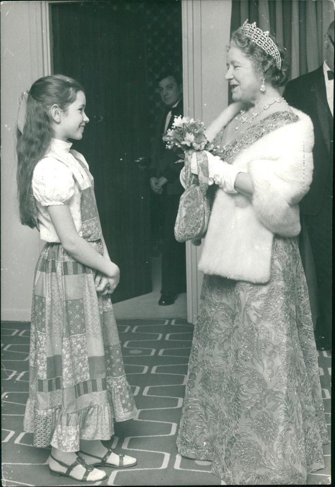 Elizabeth II - Vintage Photograph