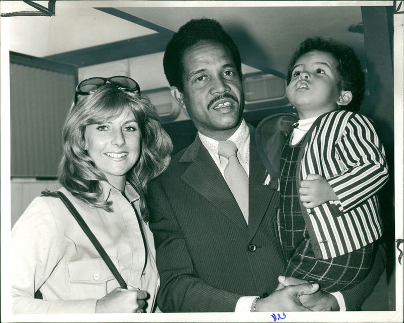 Gary Sobers with wife and son Matthew. - Vintage Photograph