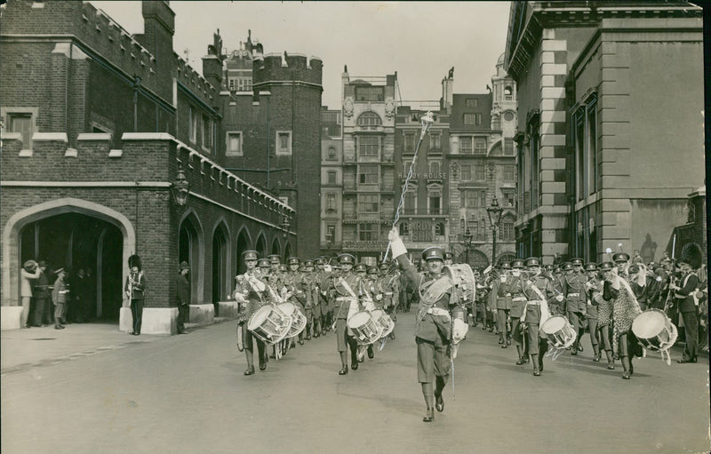 Buffs (Royal East Kent Regiment) - Vintage Photograph