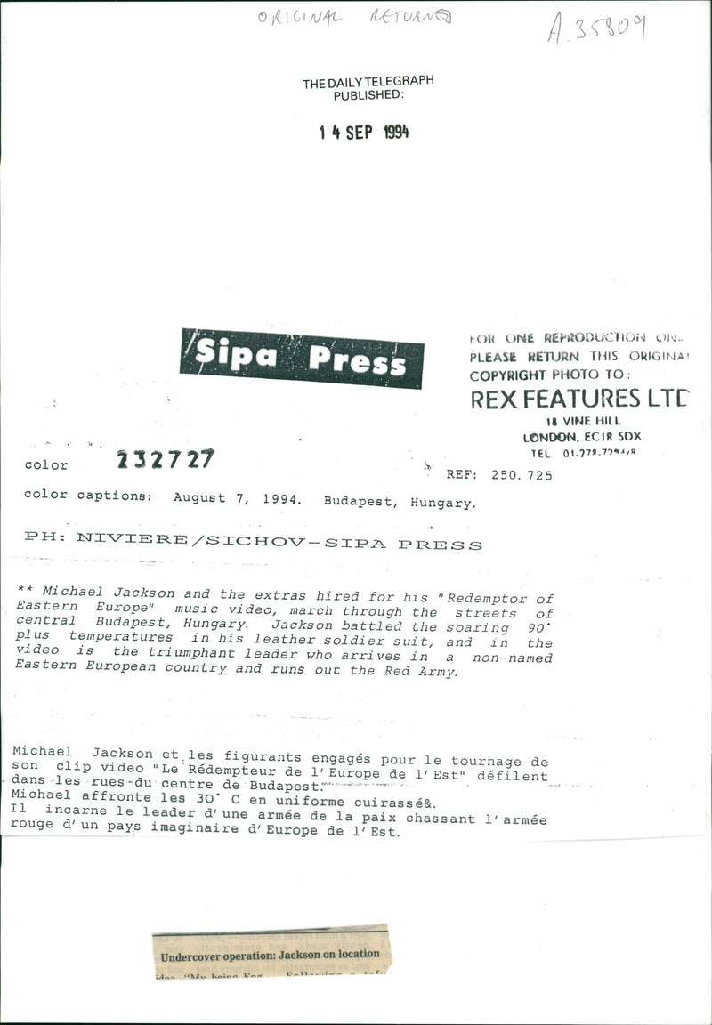 Michael Jackson and the extras hired his music video. - Vintage Photograph