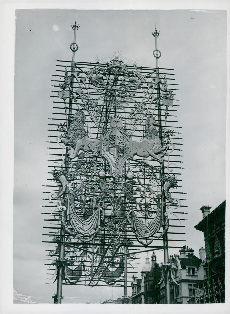 Queen Elizabeth II's Crown Procession 1953. - Vintage Photograph