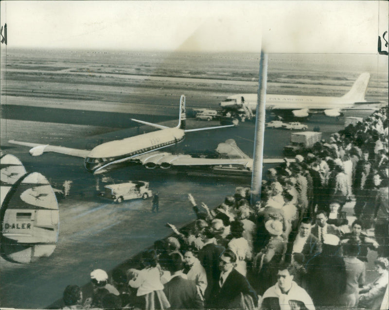 Inaugural flight of transatlantic Jet Sevice - Vintage Photograph