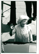 Queen Elizabeth The Queen Mother. - Vintage Photograph