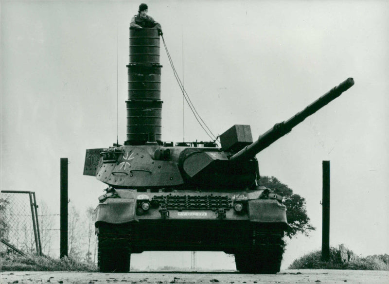 Leopard tank - Vintage Photograph