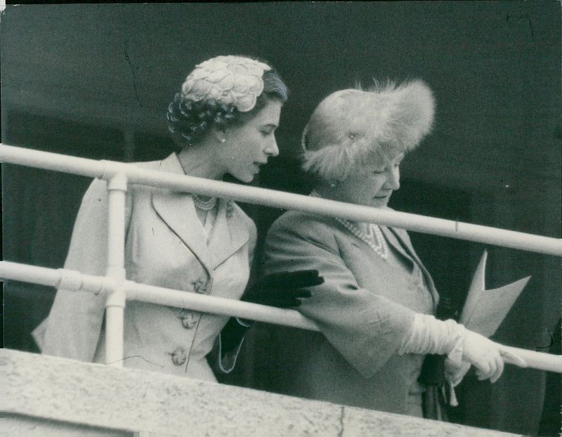 Foreign Prince House, England, Queen Elizabeth - Vintage Photograph
