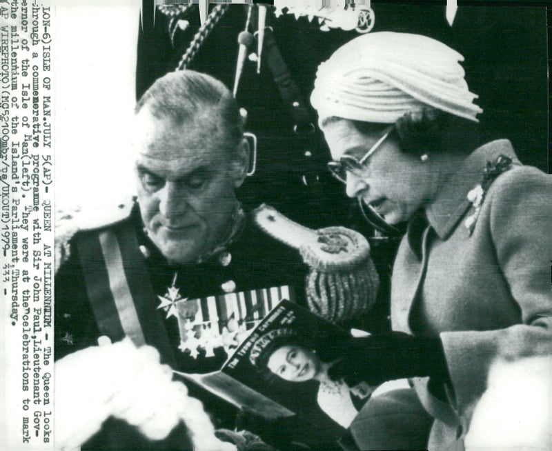 Sir John Paul and Queen Elizabeth II. - Vintage Photograph