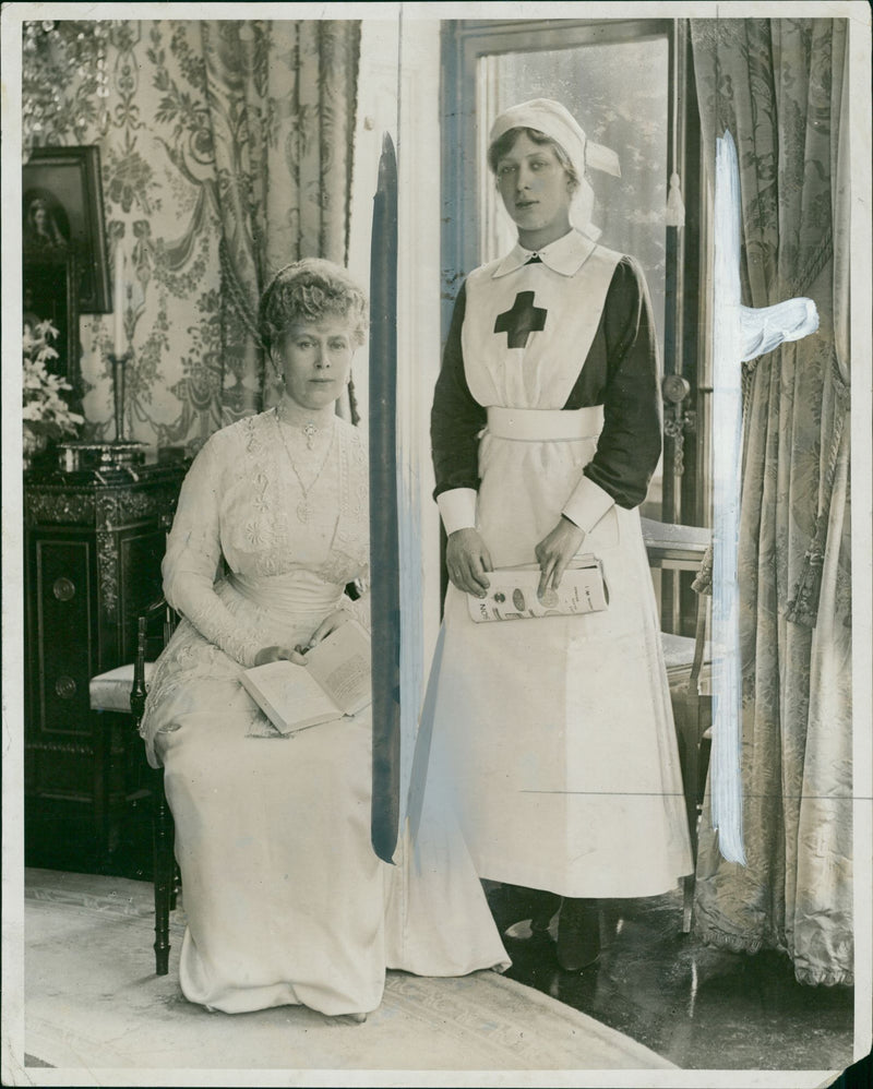 Queen Mary and Princess Mary. - Vintage Photograph