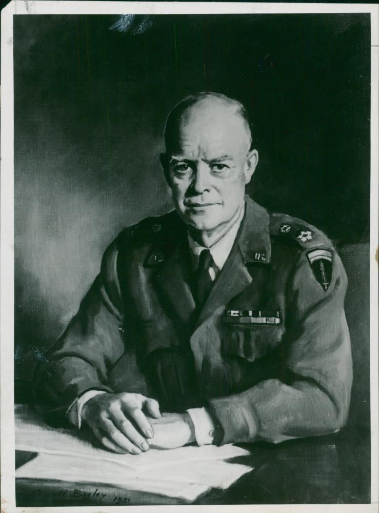 Dwight D. Eisenhower. - Vintage Photograph