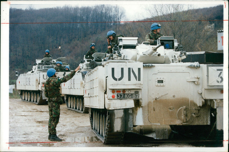 bosnian war british un troops. - Vintage Photograph