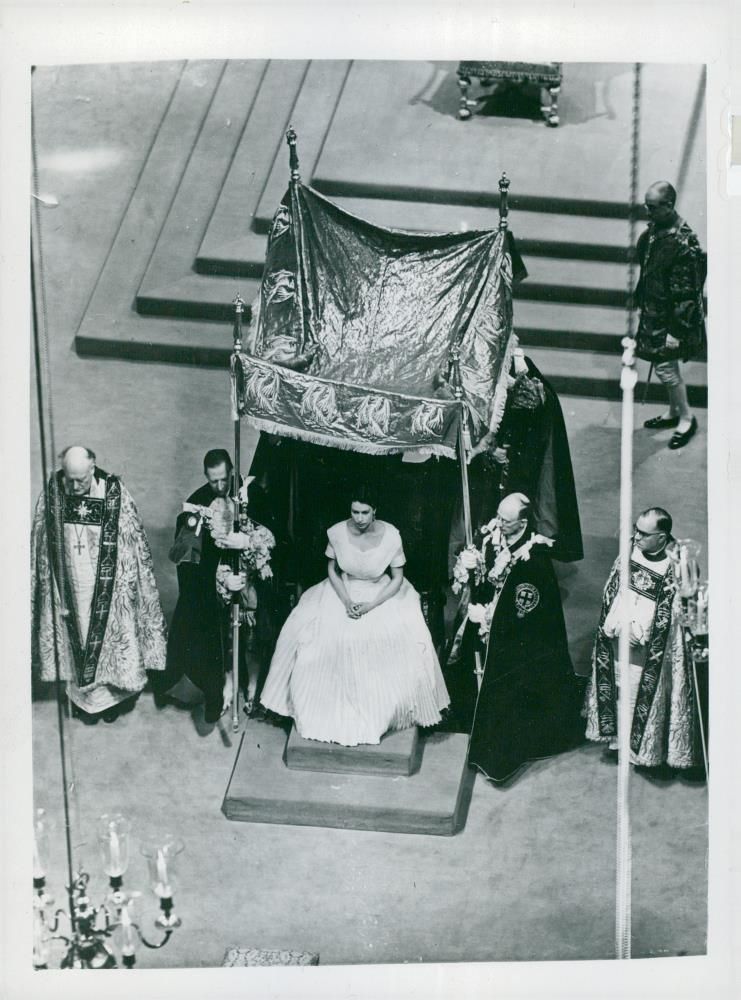 Queen Elizabeth II's crown - Vintage Photograph