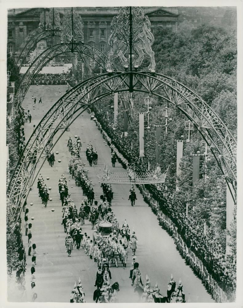 Queen Elizabeth II's crown - Vintage Photograph