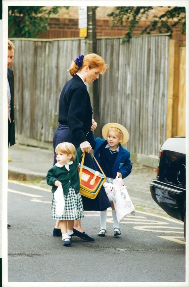 Duchess of York with her kids. - Vintage Photograph