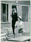 The King and Queen Elizabeth leave Ãngbyhyllan. - Vintage Photograph