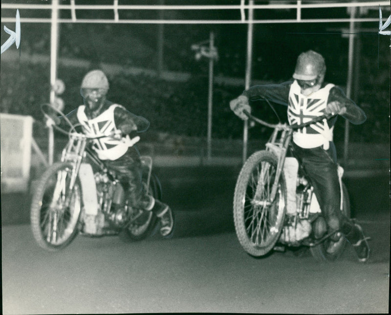 Barry Briggs. - Vintage Photograph