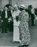 The British King's visit to Paris in 1938, Queen Elizabeth, in conjunction with President Lebrun's spouse - Vintage Photograph