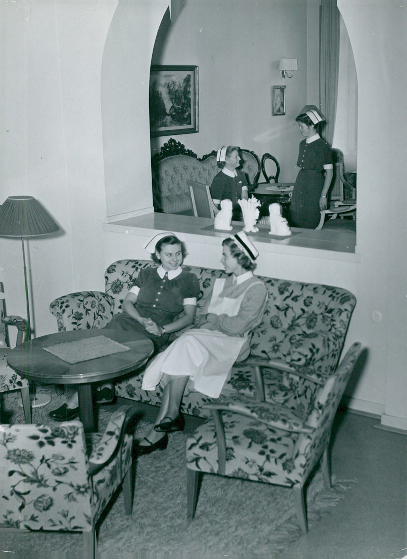 SERAFEN ARCHIVE WAS HUNGEN PICTURE - Vintage Photograph