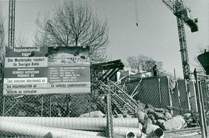 STUDIO BUILDING GUNNAR PHOTO UNDER NEW SWEDISH MUSIC RAD - Vintage Photograph