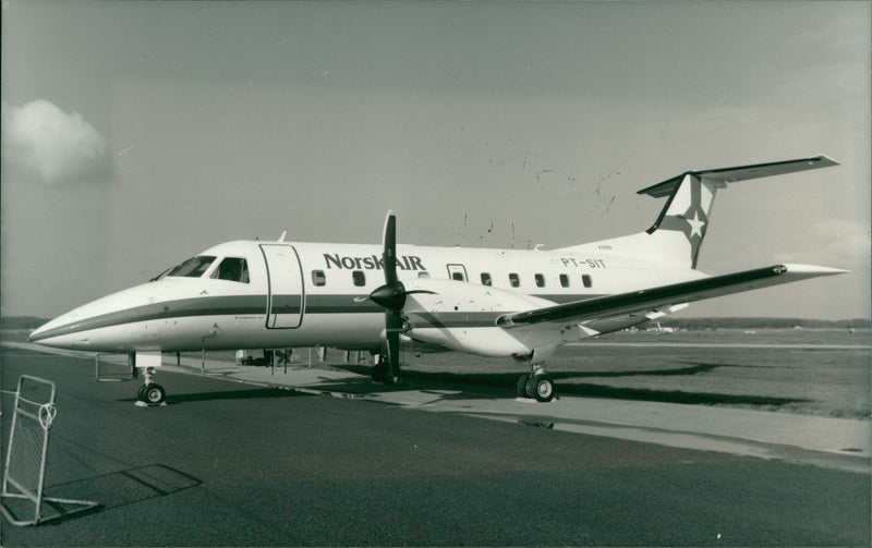 Aircraft Embraer 120 Brasilia - Vintage Photograph