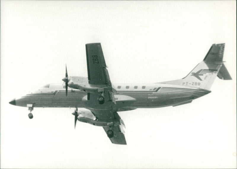 Aircraft Embraer 120 Brasilia - Vintage Photograph