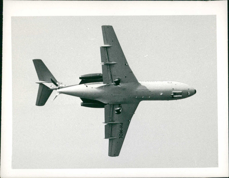 Fokker Fellowship F-28 - Vintage Photograph