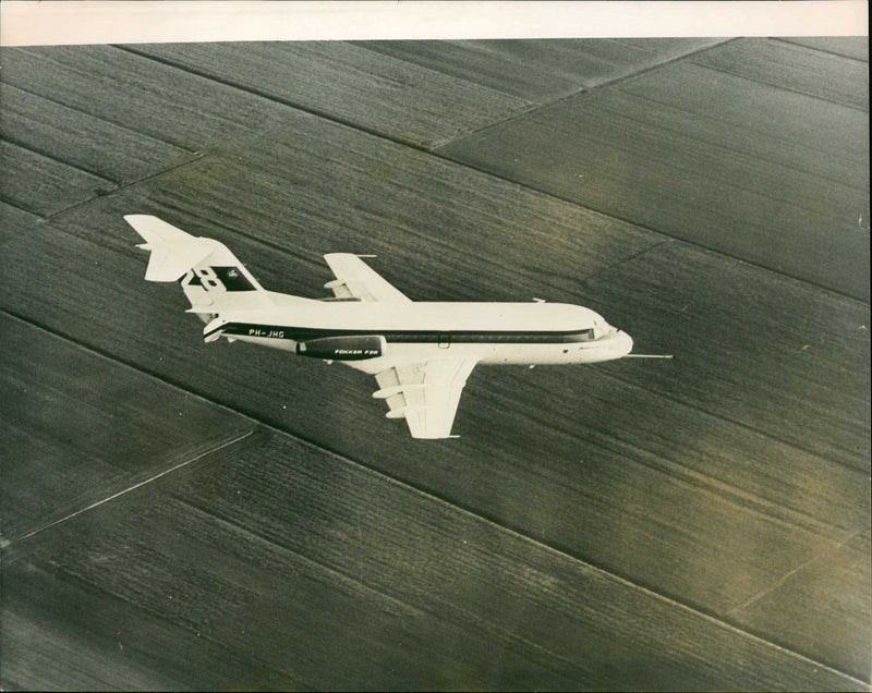 Fokker Fellowship F-28 - Vintage Photograph