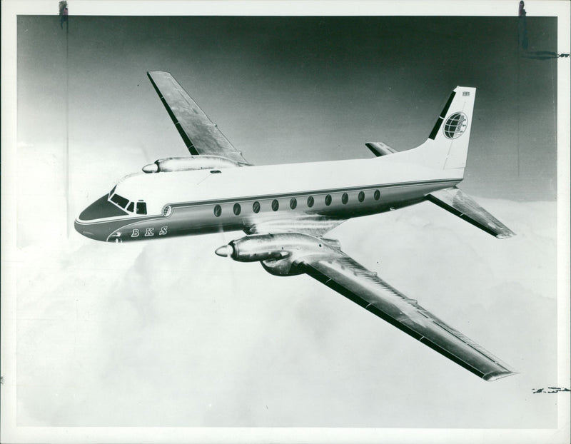 avro 748 feeder aircraft - Vintage Photograph