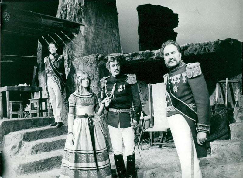 Måns Westfelt, Christel Körner, Ingemar Carlehed och Rune Turesson i "Stormen" på Göteborgs stadsteater - Vintage Photograph