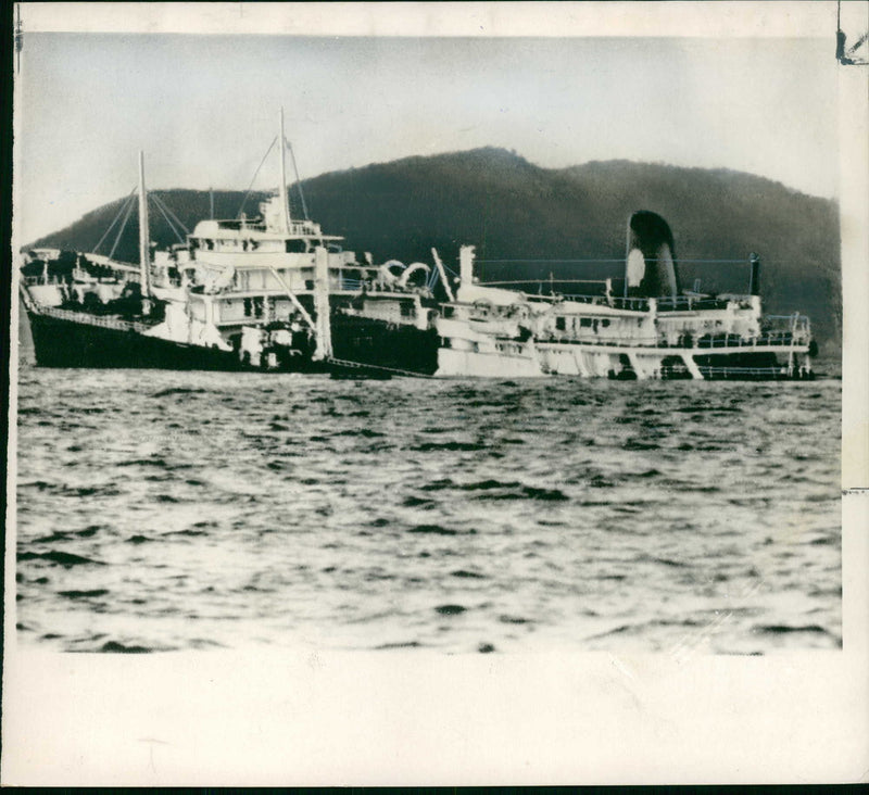 The British tanker Amastra during Vietnam War - Vintage Photograph