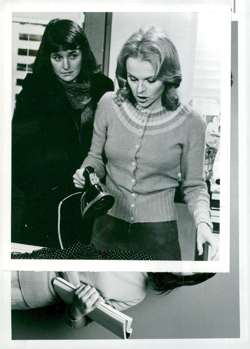 1974 MARIA ILDEN PAJAS THEATER MODERN KUICHERAD STARRING AND REPE POET JOHN JAZZ - Vintage Photograph