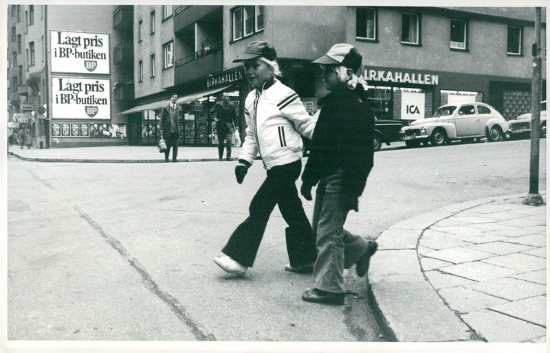 PROGRAM KIHLBOM HAS WEGBLECERS HER WAHGEN COUNTR POET JOHN JAZZ - Vintage Photograph