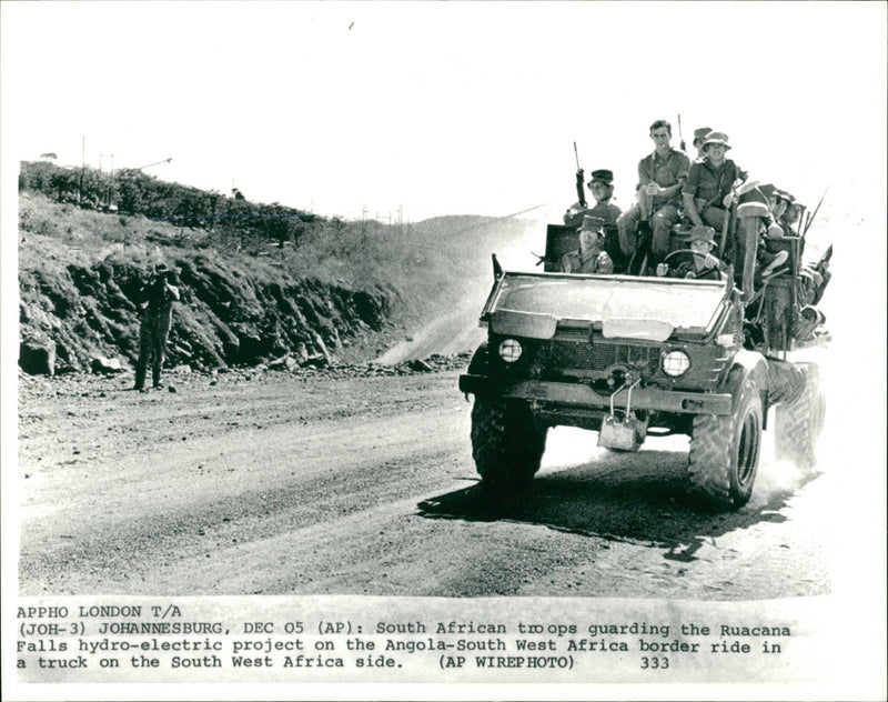 Angolan Civil WaraSouth African troops. - Vintage Photograph
