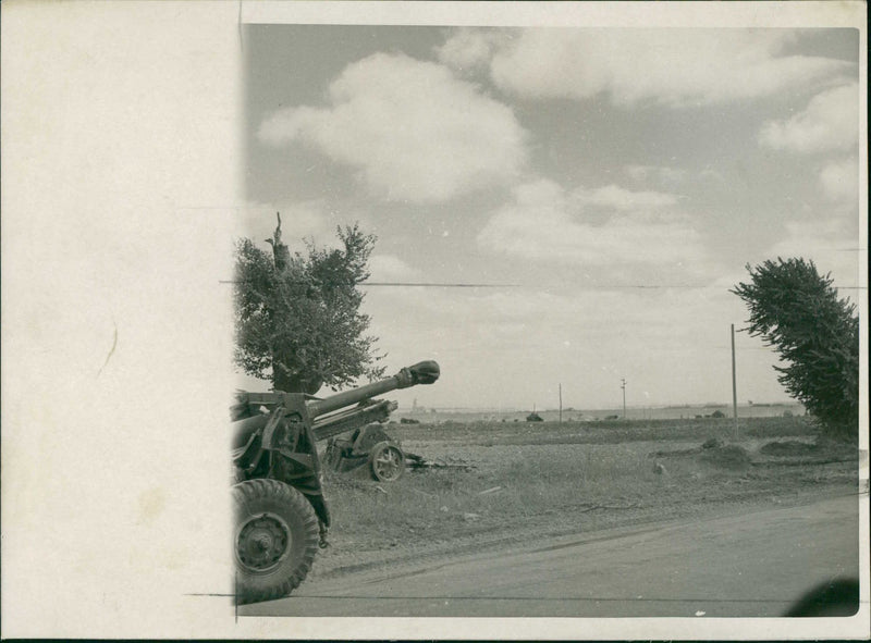 British and Canadian troops - Vintage Photograph