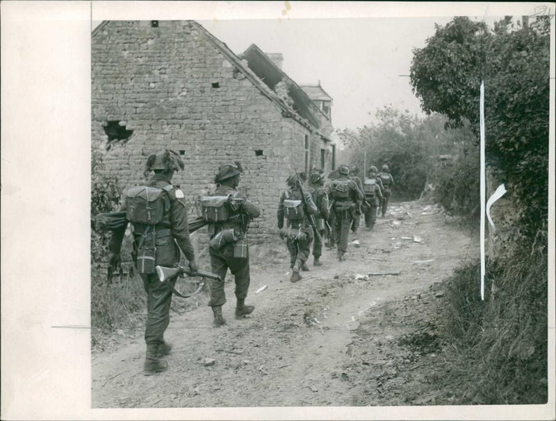 The village of fontenay le pesnal. - Vintage Photograph